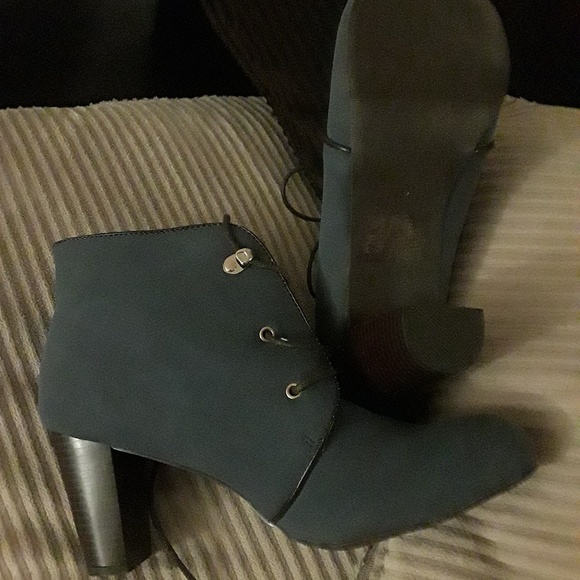 Boots - Picture 1 of 5